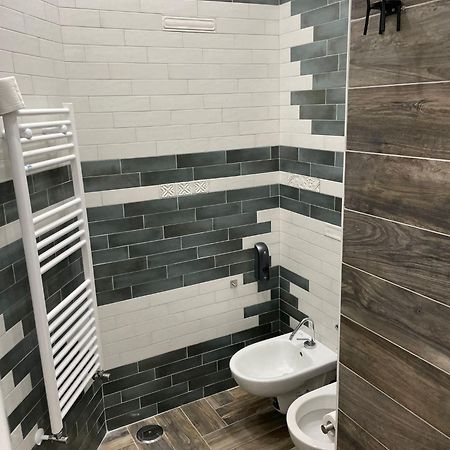 Terrazza Aragon Room And Spa Наполи Екстериор снимка