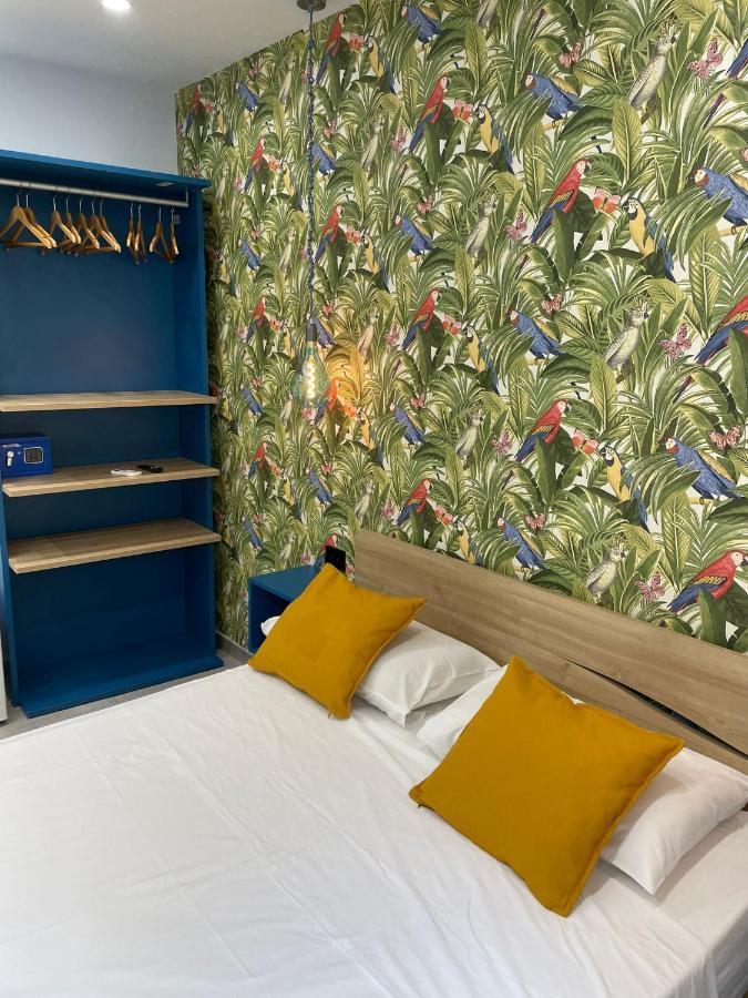 Terrazza Aragon Room And Spa Наполи Екстериор снимка