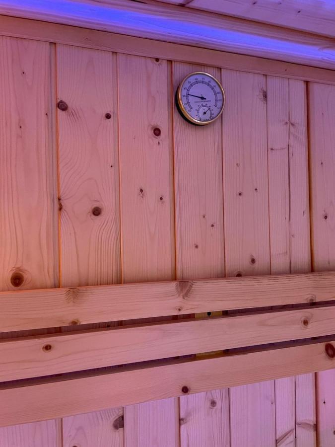 Terrazza Aragon Room And Spa Наполи Екстериор снимка