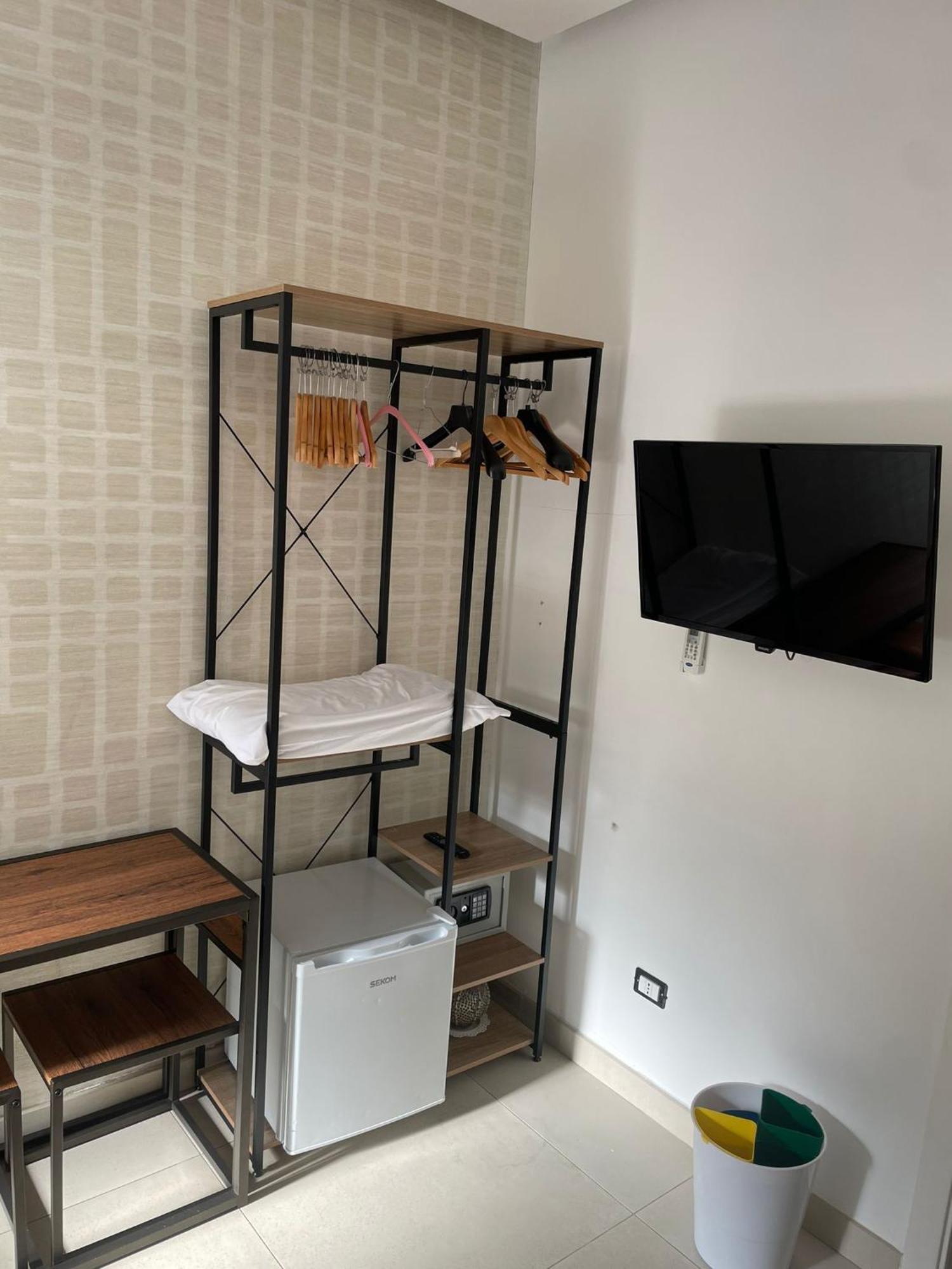 Terrazza Aragon Room And Spa Наполи Екстериор снимка