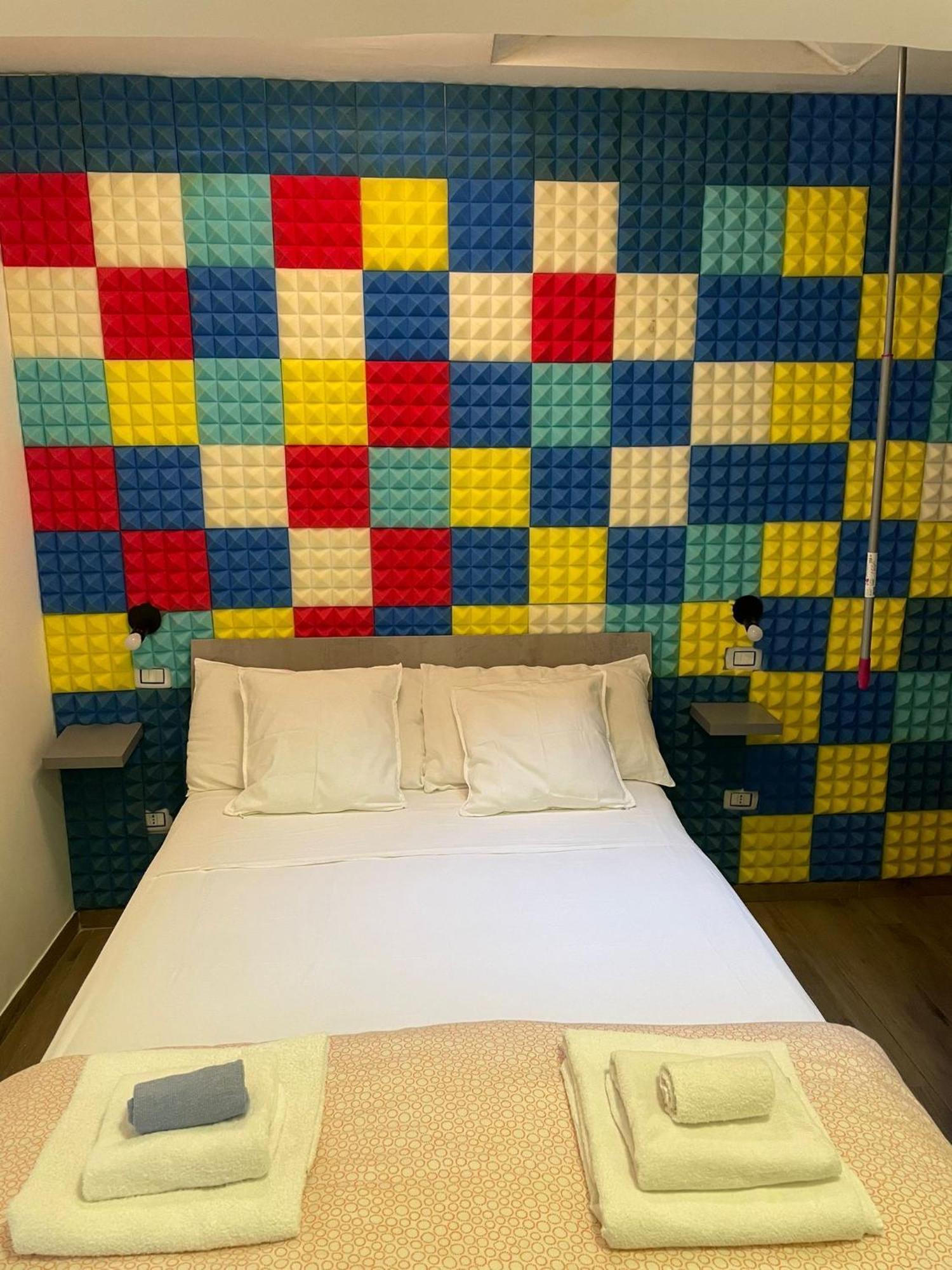 Terrazza Aragon Room And Spa Наполи Екстериор снимка