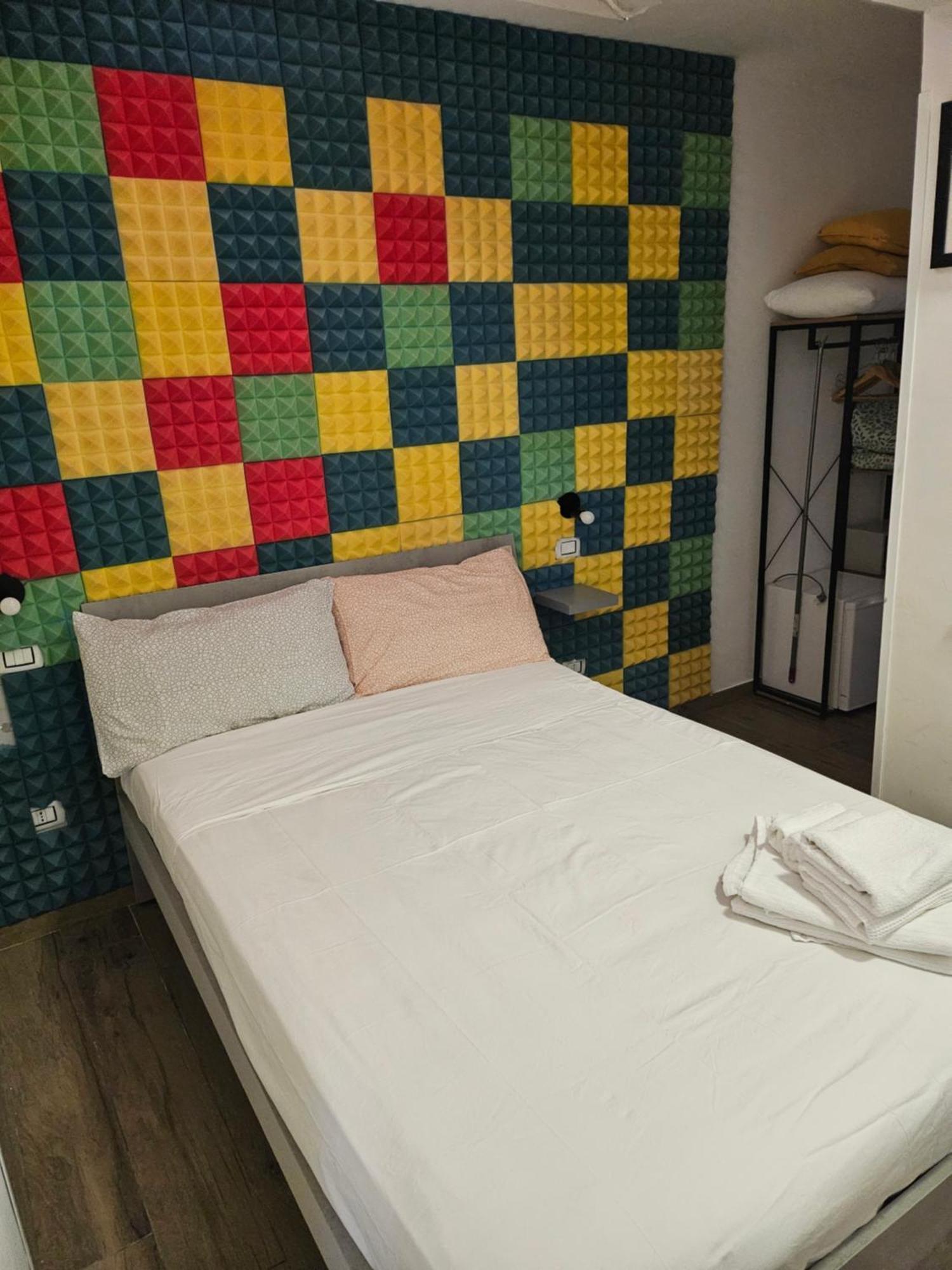 Terrazza Aragon Room And Spa Наполи Стая снимка