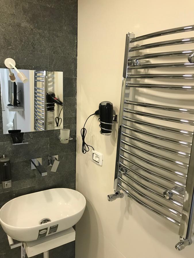 Terrazza Aragon Room And Spa Наполи Екстериор снимка