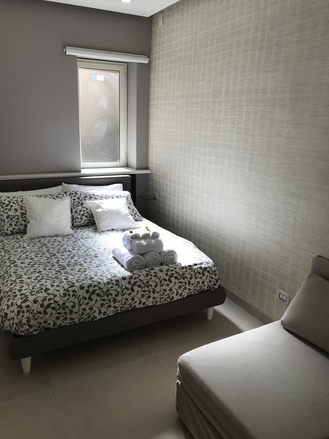 Terrazza Aragon Room And Spa Наполи Екстериор снимка