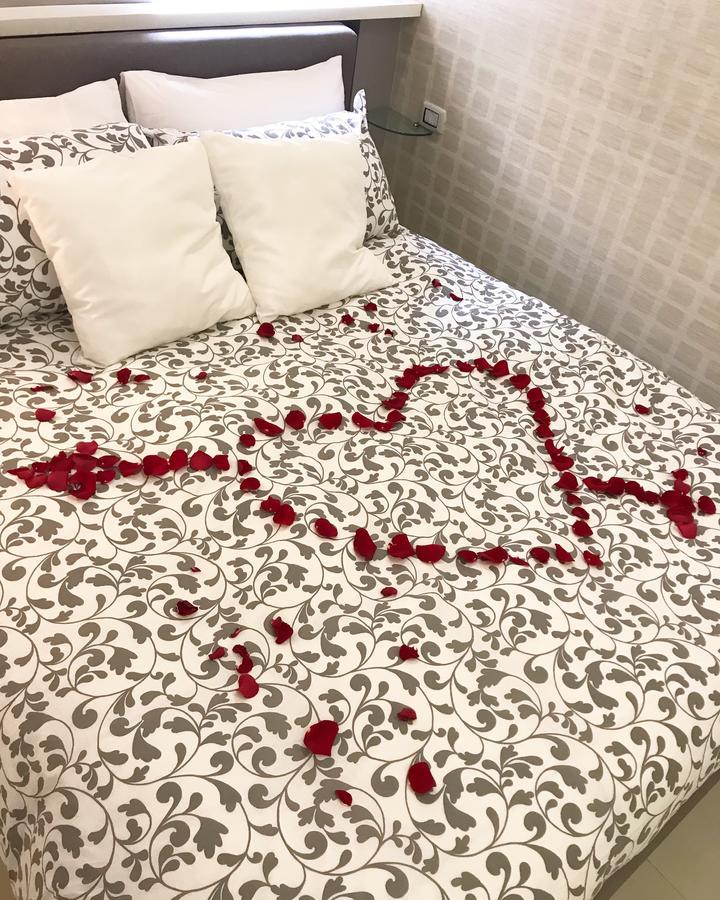 Terrazza Aragon Room And Spa Наполи Екстериор снимка